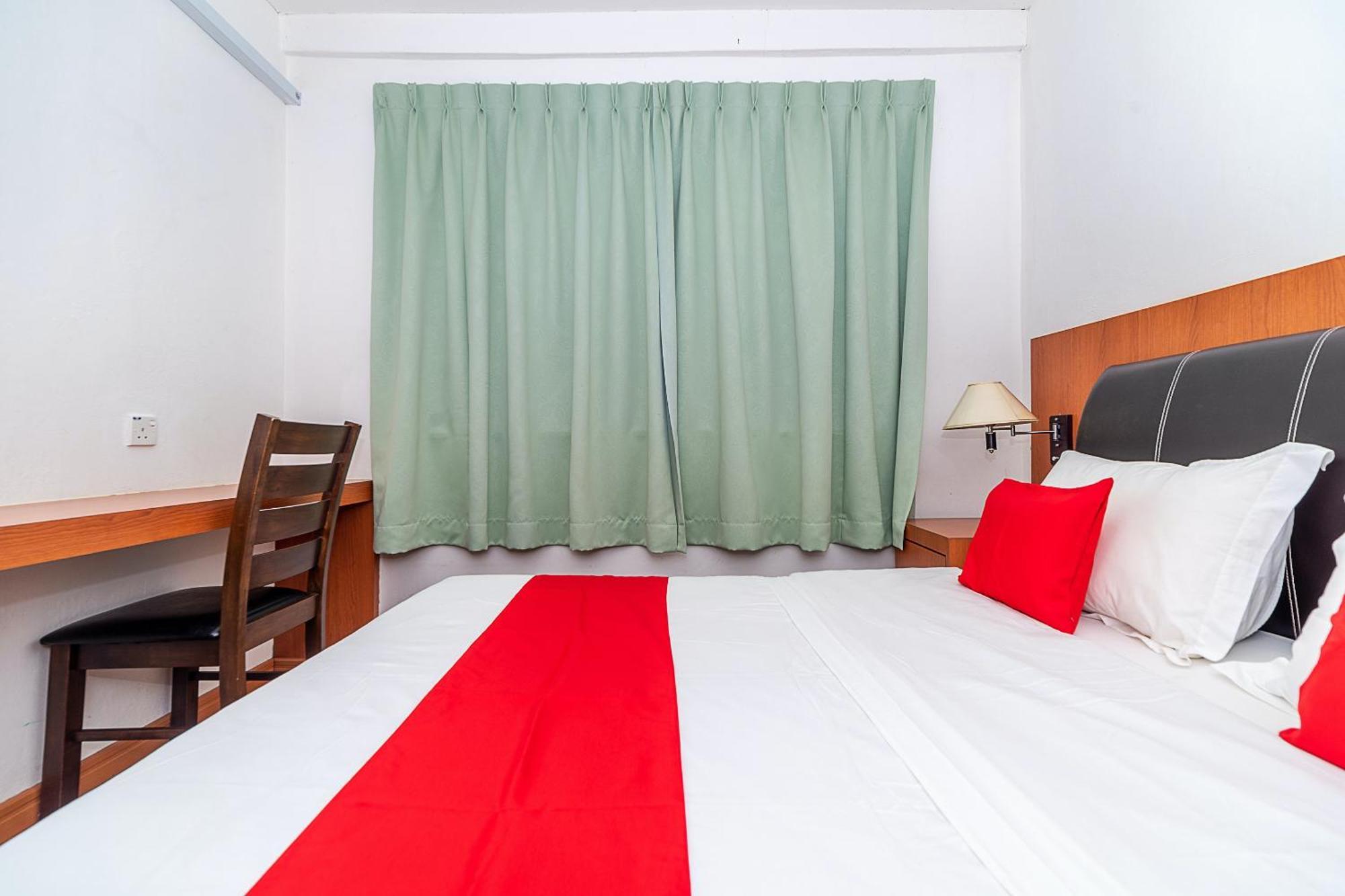Hotel OYO 90036 Eagle Wood Garden Membakut Exterior foto