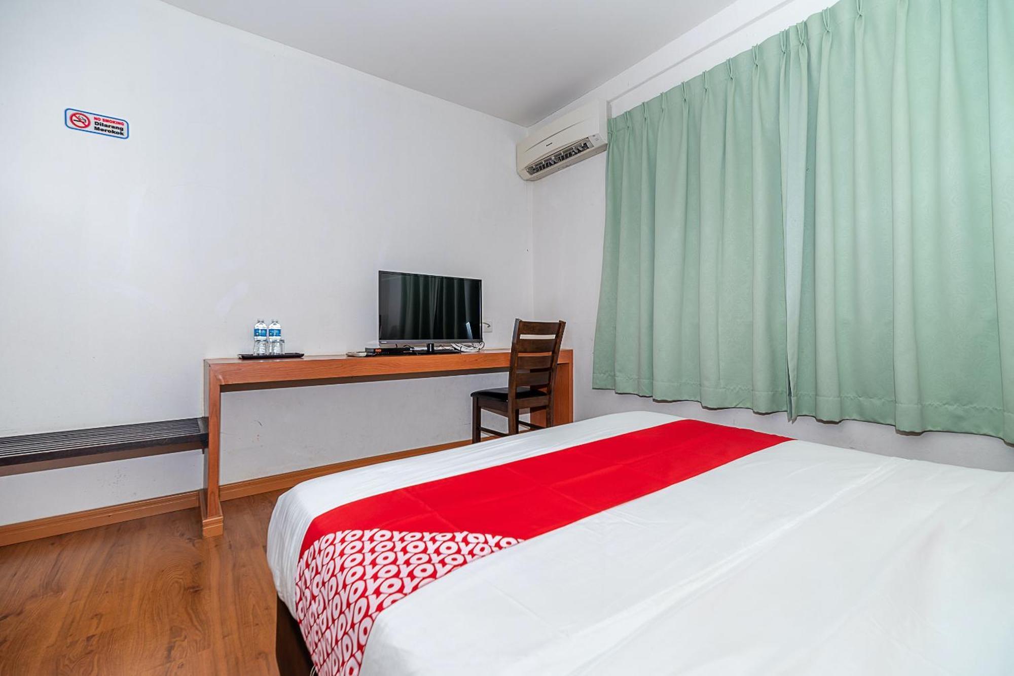Hotel OYO 90036 Eagle Wood Garden Membakut Exterior foto
