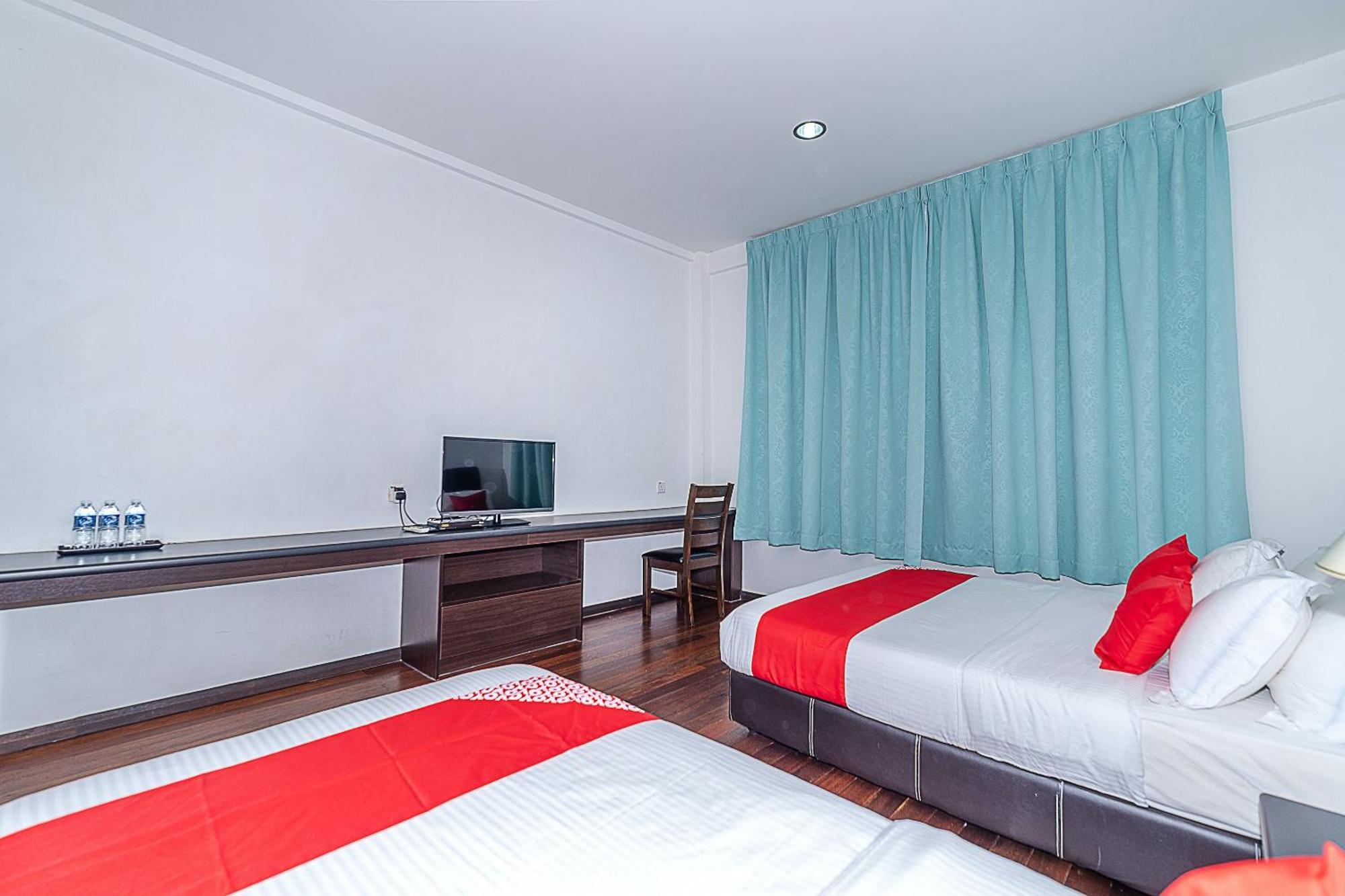 Hotel OYO 90036 Eagle Wood Garden Membakut Exterior foto
